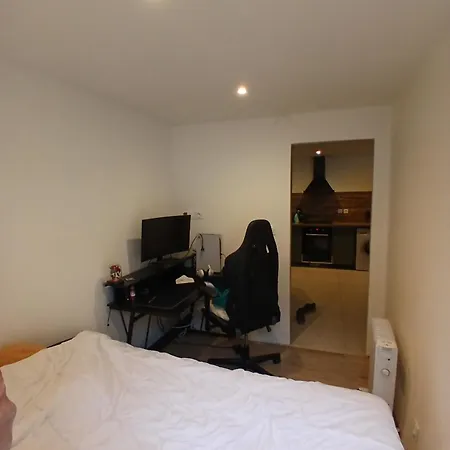 Pied-a-terre A 150m De La * 모기오